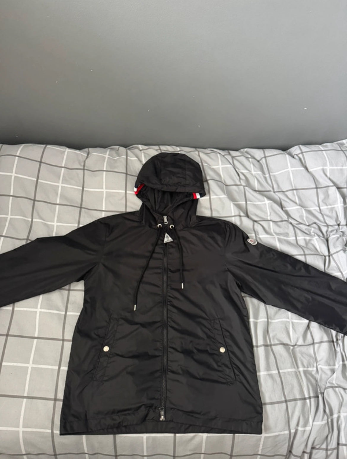 Monz Windbreaker