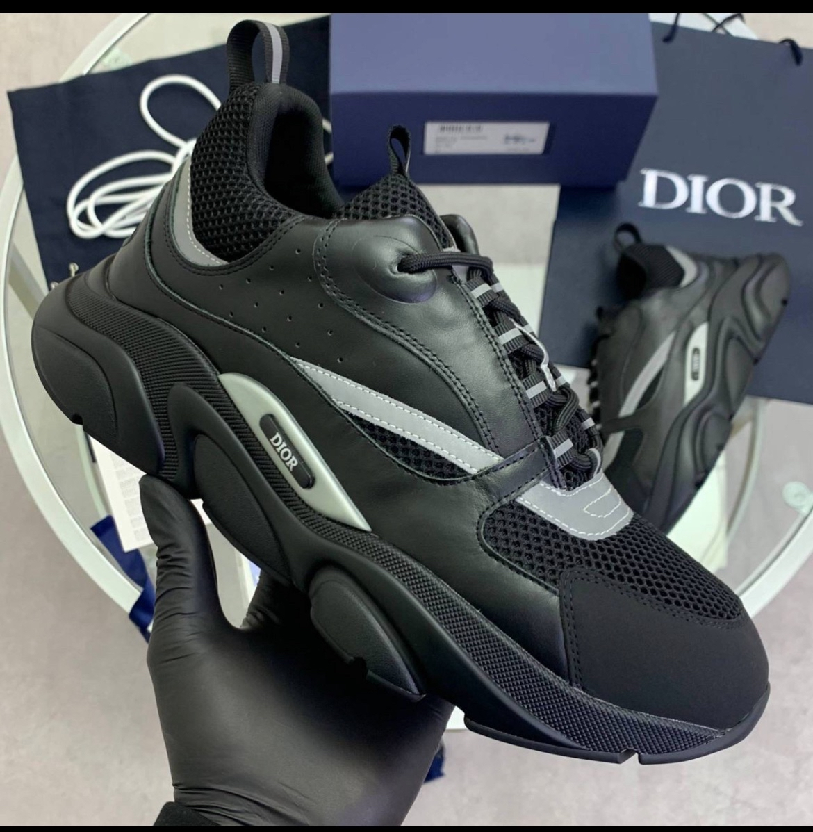 Black D1OR b22